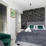 Stara Polana & By Renters Prestige شقة *