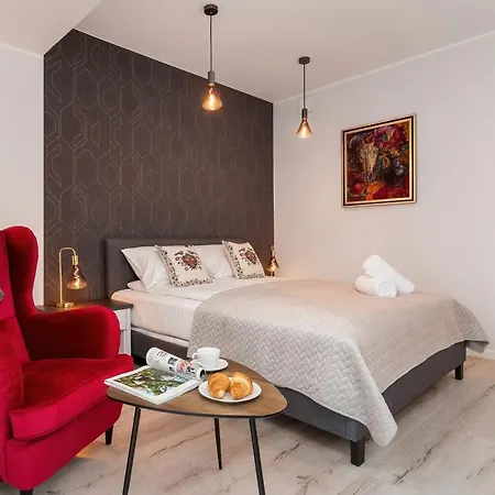 Stara Polana & By Renters Prestige Apartment *